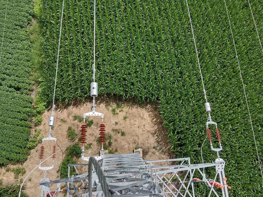 甘肅電力部門采用輸電線路分布式故障診斷在線監測裝置:捕捉故障行波,精準定位問題