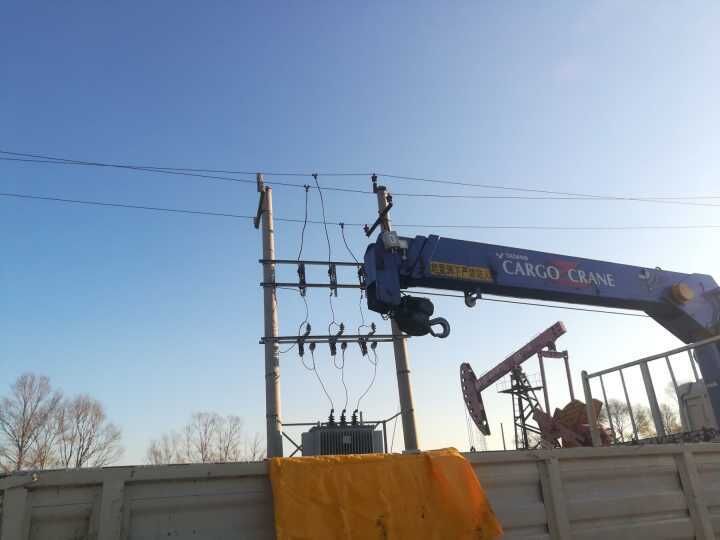 吊車近電報警器