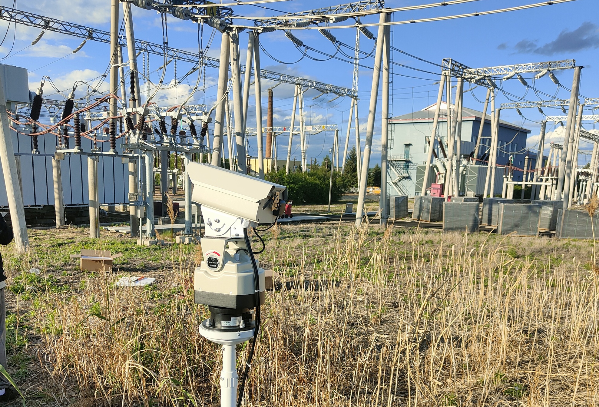 變電站電力激光驅鳥設備.jpg